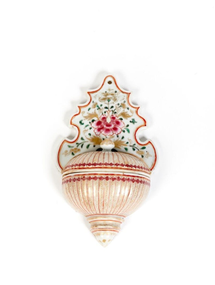 Bol mural ou bénitier en porcelaine de la famille rose de Chine, dynastie Qing période Qianlong