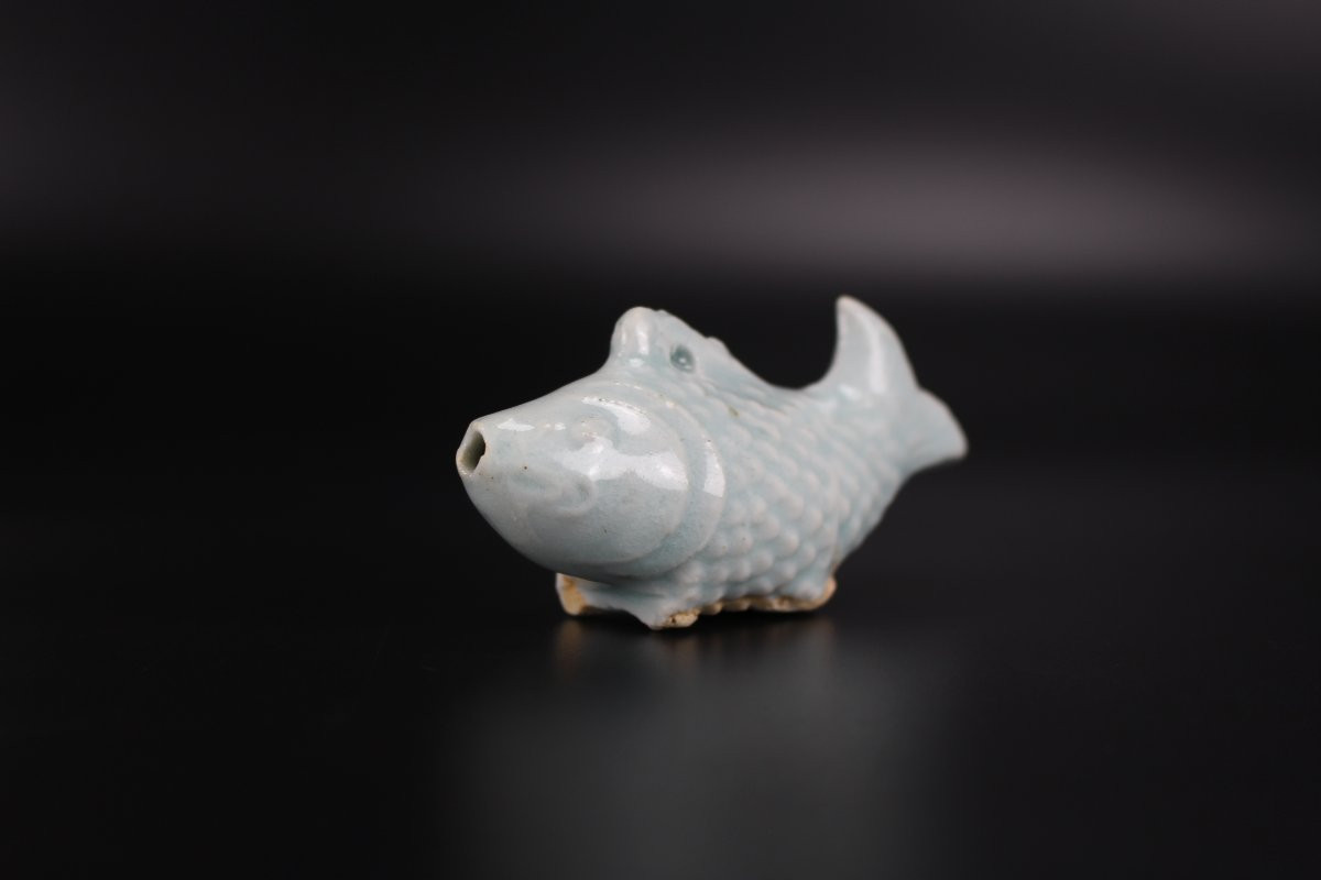 Compte-gouttes en porcelaine chinoise Qingbai, en forme de poisson, dynastie Yuan (1279-1368)-photo-2