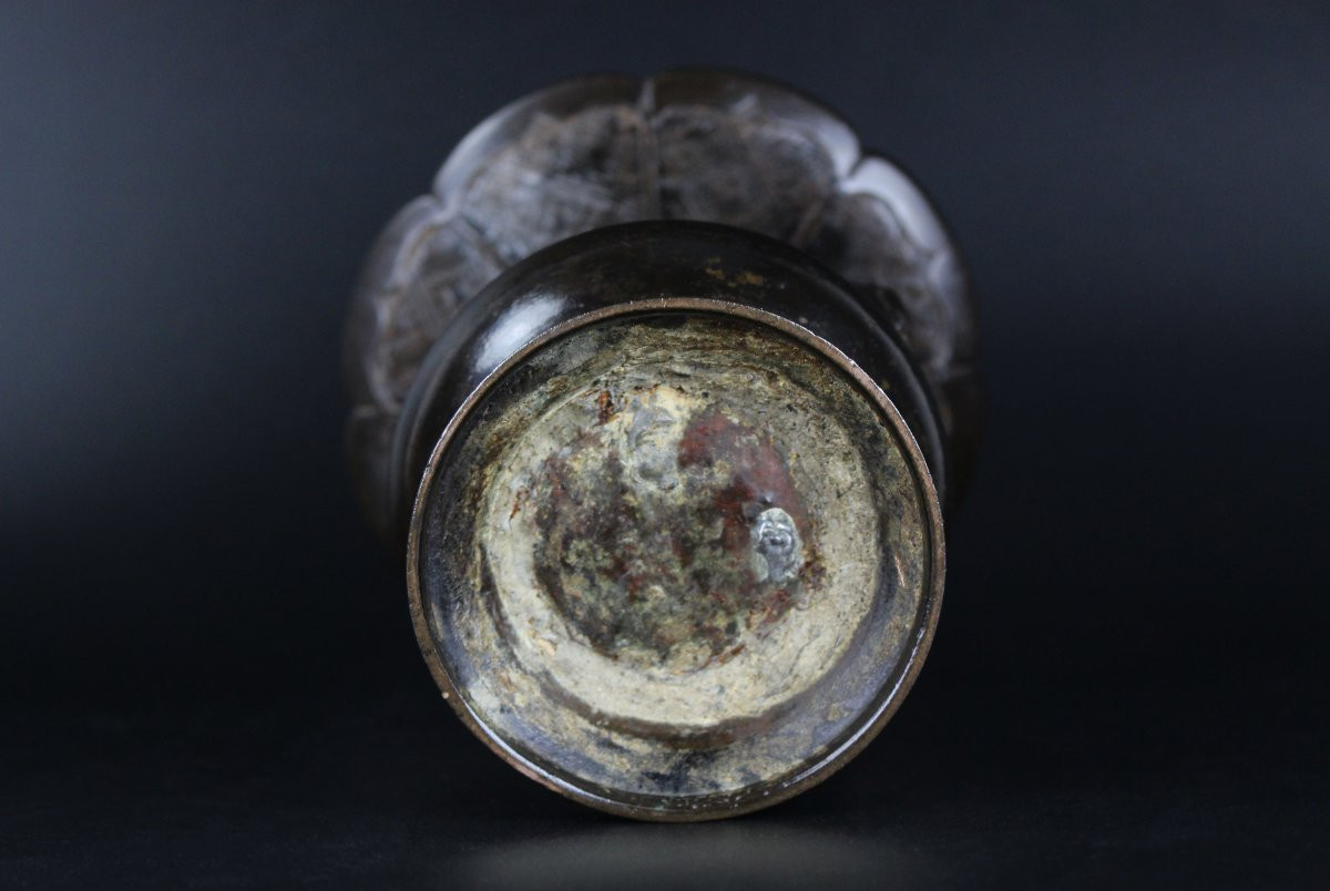 Vase en bronze japonais, époque Edo (1603-1868), première moitié du XVIIe siècle ou XIXe siècle-photo-5