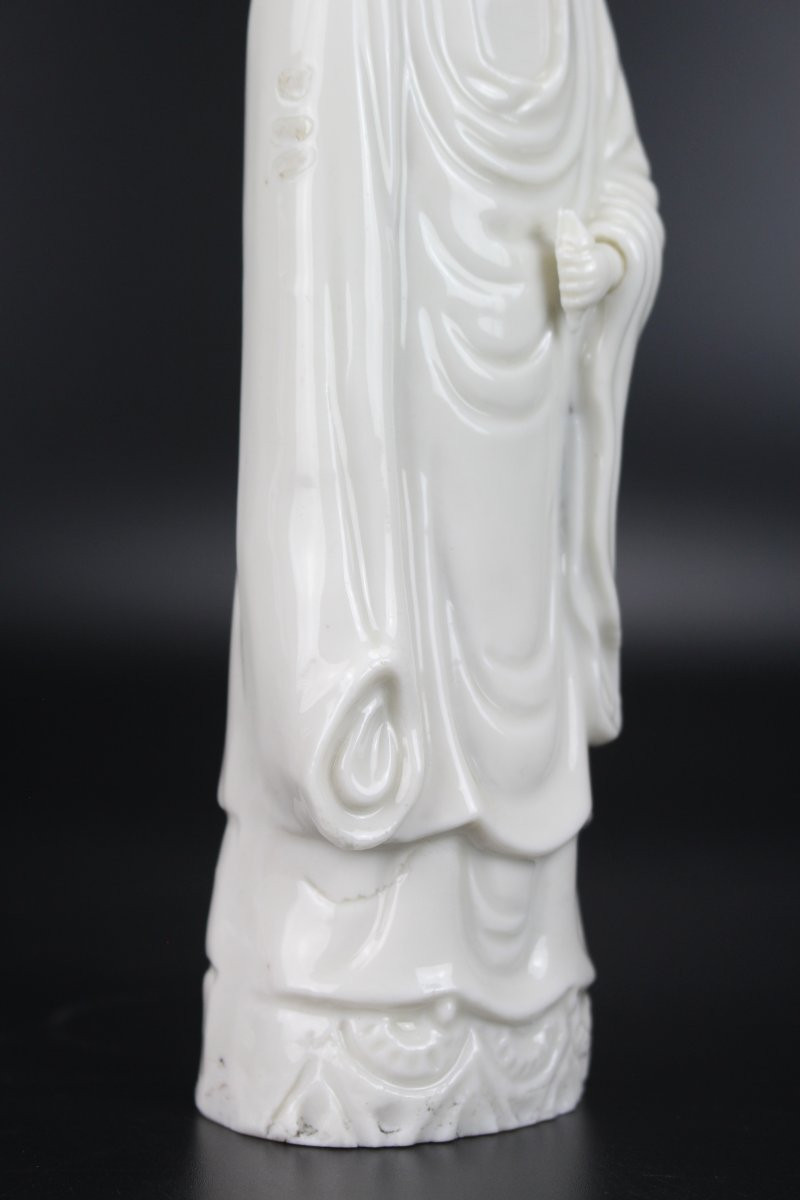 A Chinese Dehua Blanc De Chine Standing Figure Of A Lady With European Hairstyle, Kangxi Period-photo-5