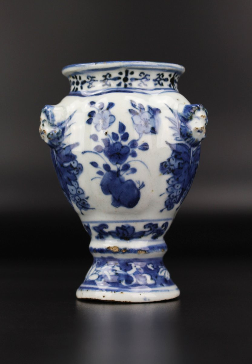 A Blue And White Jar For The Portuguese Jesuit Market, Ming Dynasty-photo-3