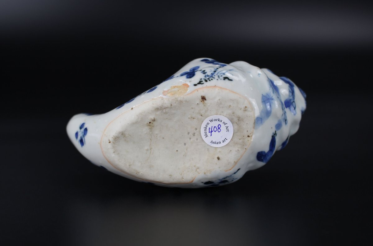 A Chinese Porcelain Blue And White Conch-shaped Water Dropper, Ming Dynasty, Wanli Period-photo-4
