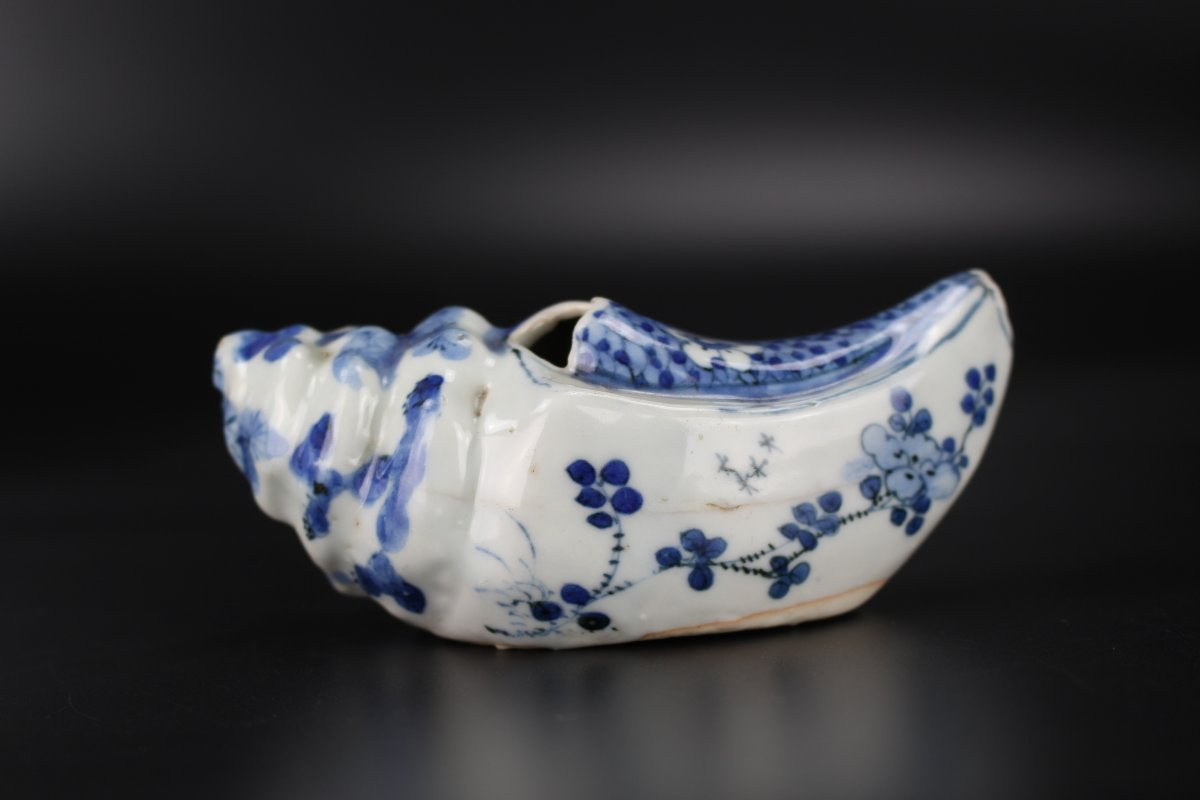 A Chinese Porcelain Blue And White Conch-shaped Water Dropper, Ming Dynasty, Wanli Period-photo-6