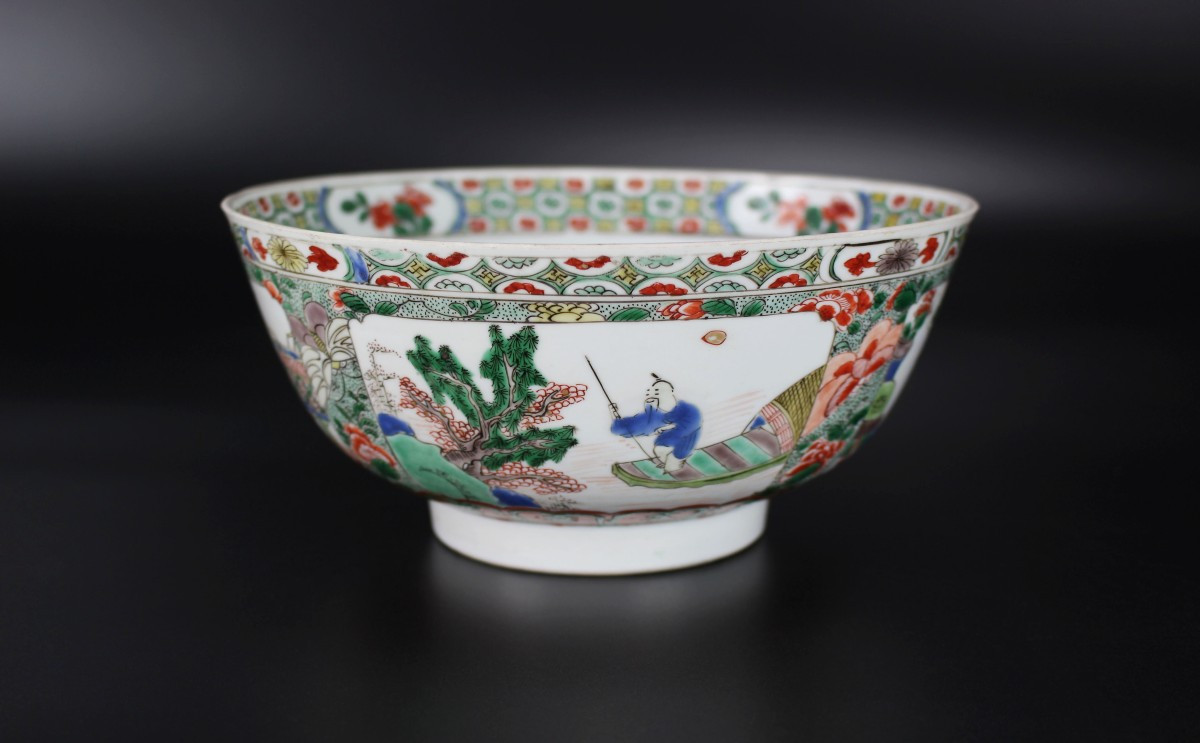 A Chinese Porcelain Famille Verte Bowl, Kangxi Period, 17th / 18th Century, Qing Dynasty
