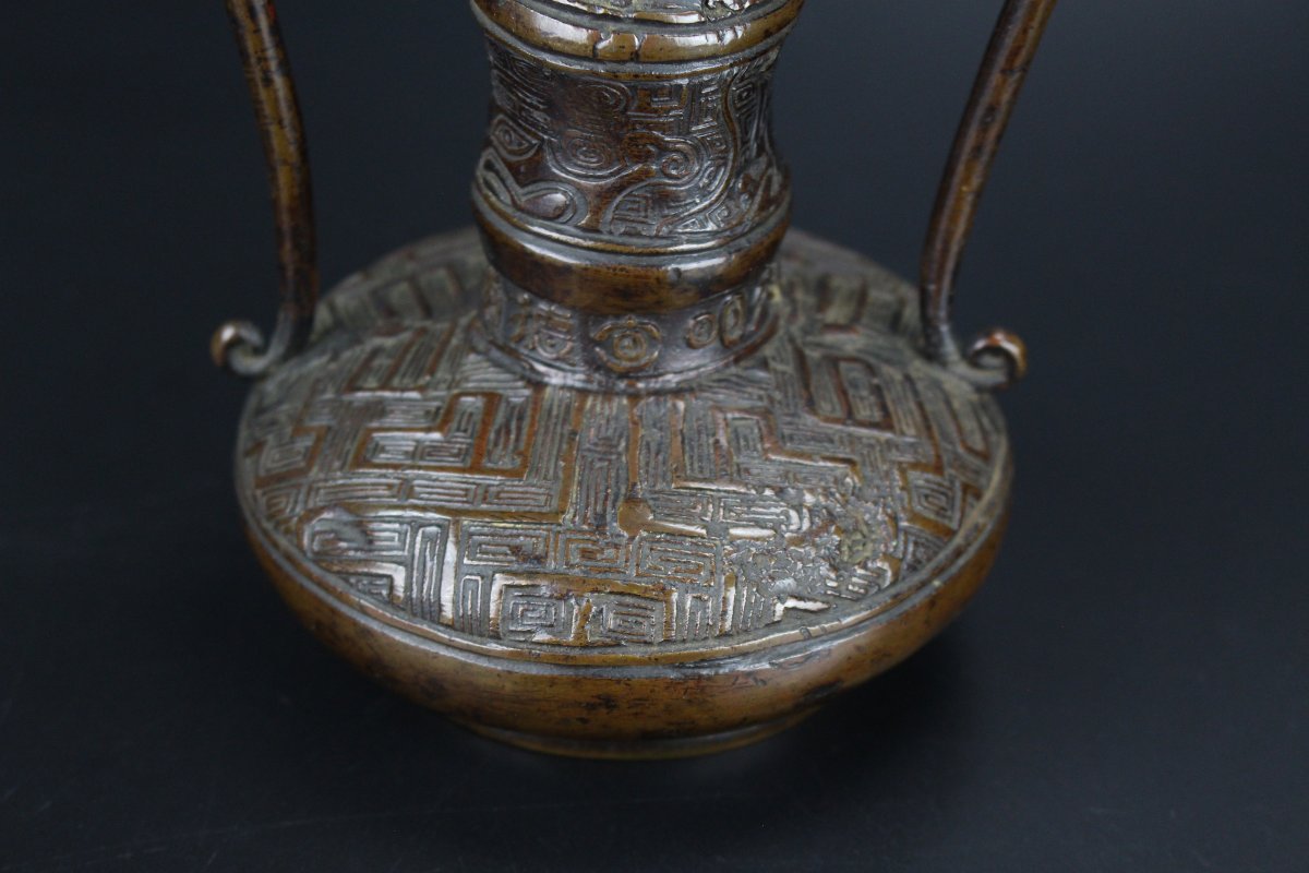 Japanese Bronze Archaic Flower Vase, 18th/19th Century, Xuande Marked-photo-1
