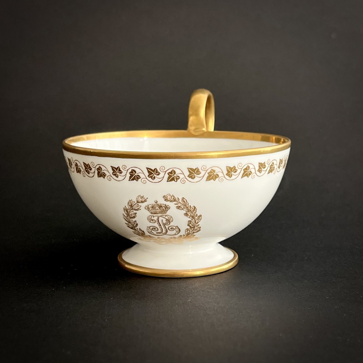 Sèvres - Tea Cup From The Service Des Princes Of King Louis-philippe At The Château De Neuilly - 19th Century