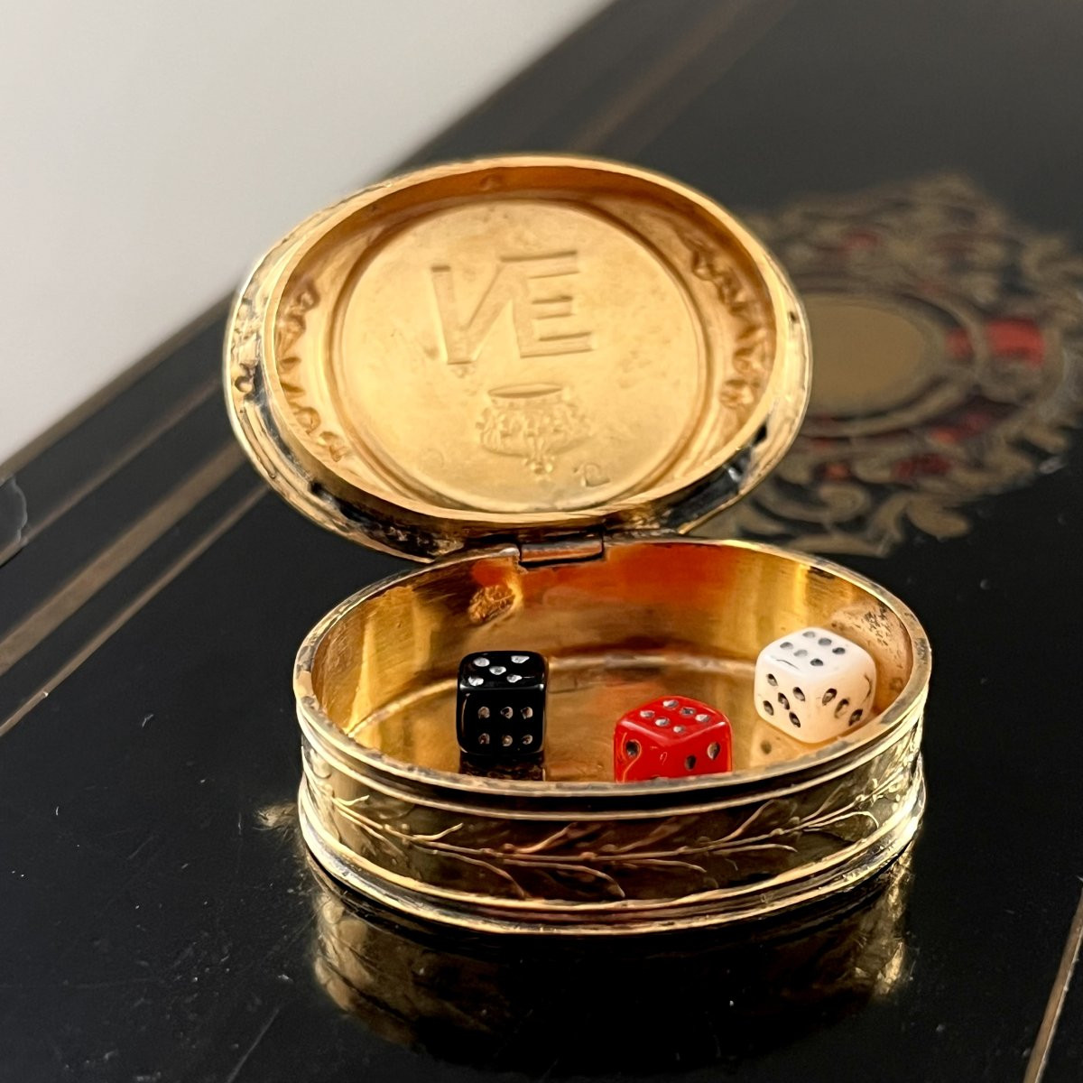 Vermeil Pill Box With Napoleon III And Eugenie Under Imperial Crown, Hénin-photo-2
