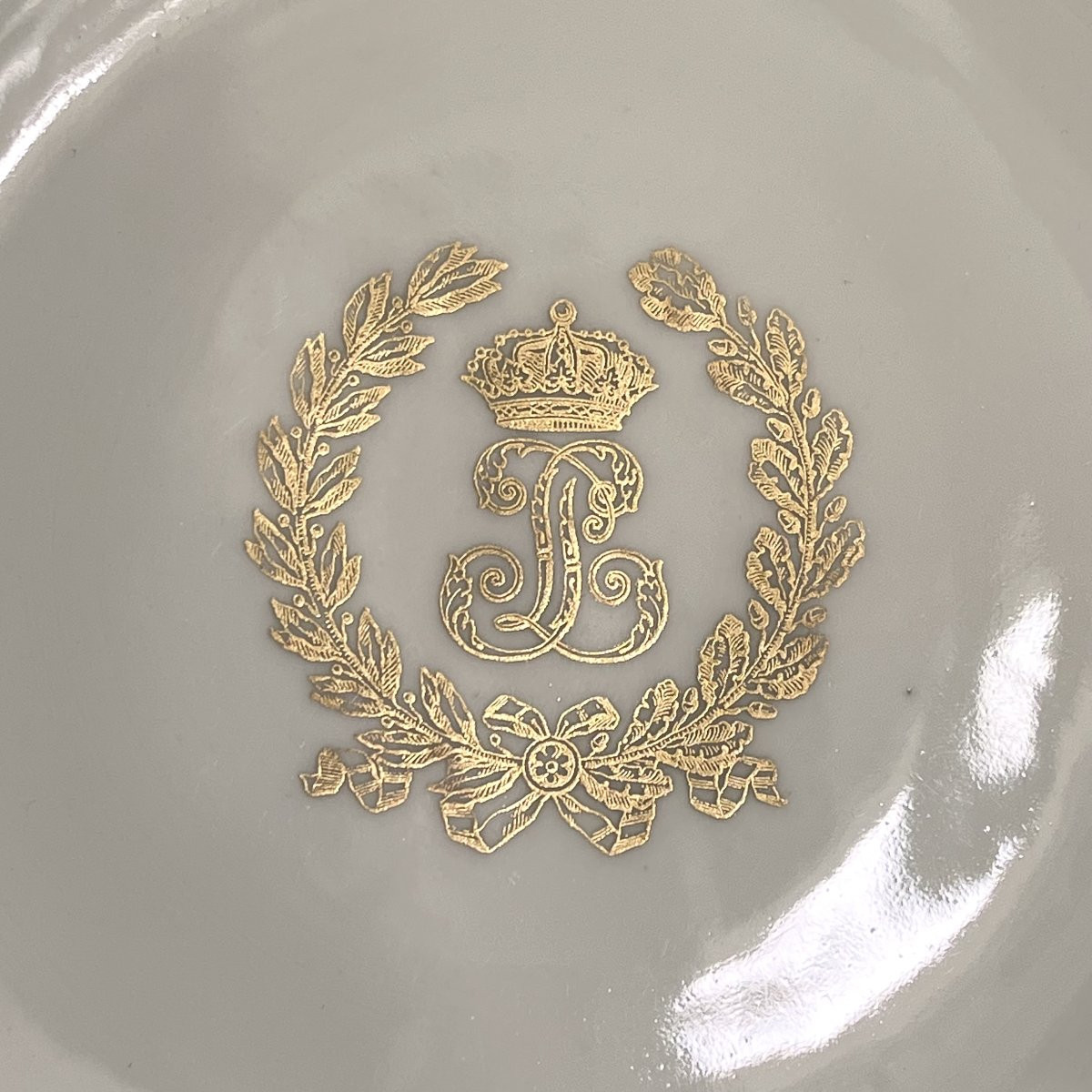 Sèvres - Saucer From The Service Des Bals Du Roi Louis-philippe Au Chiffre Royal In Porcelain-photo-4