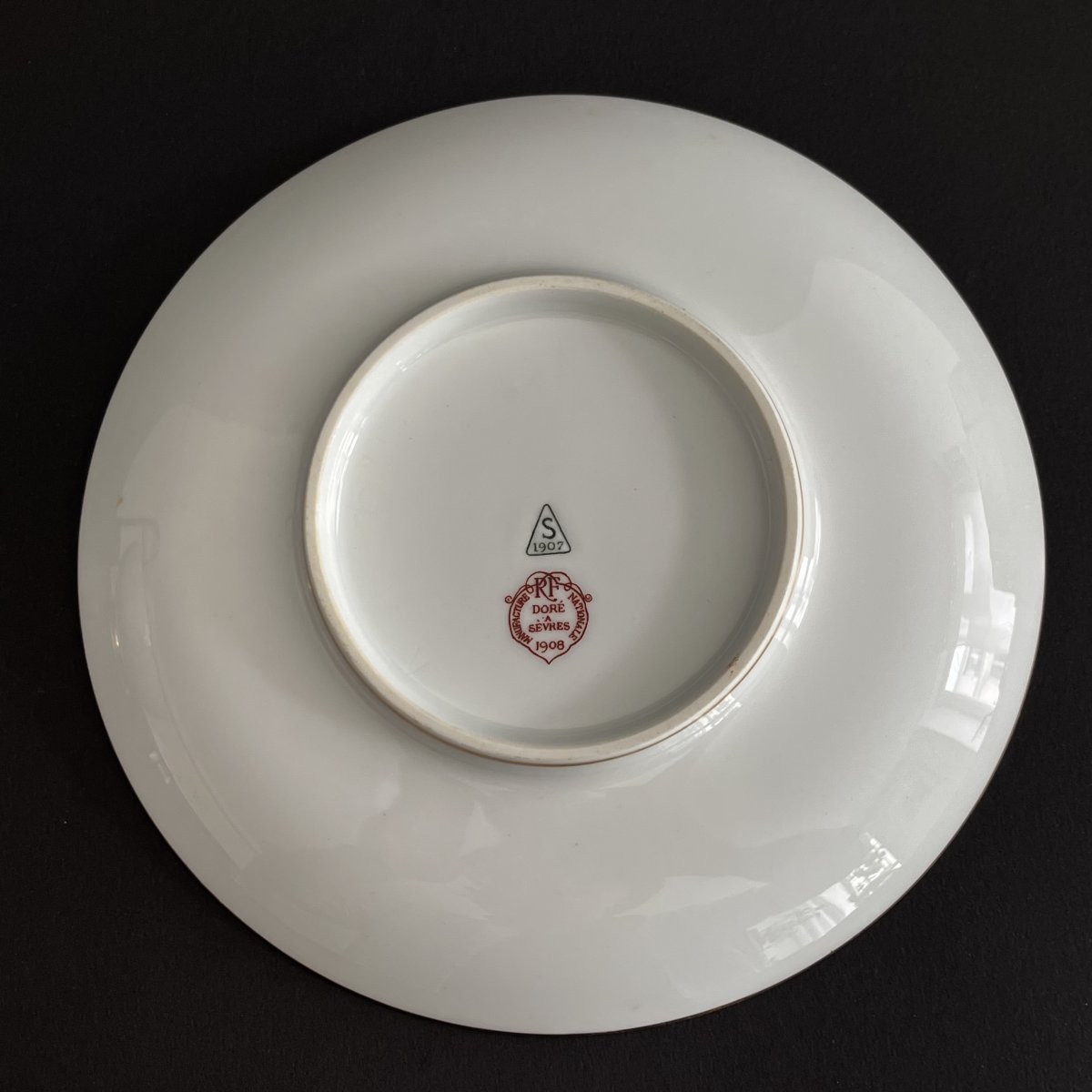 Bol du Service des Bals du roi Louis-Philippe en porcelaine de Sèvres au Château de Bizy-photo-6
