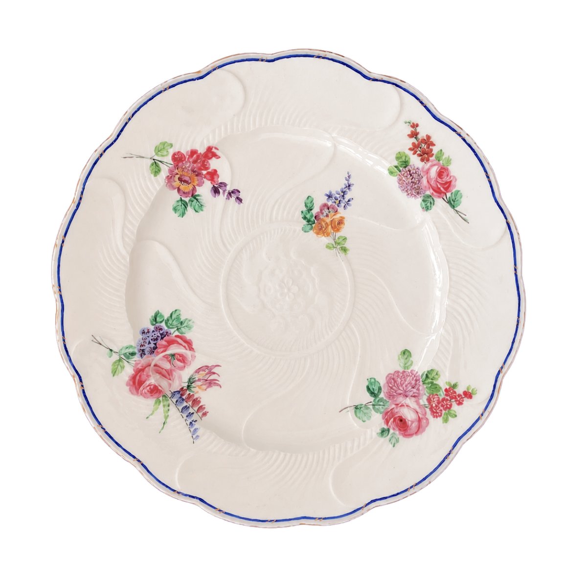 Deux assiettes en porcelaine tendre de la manufacture Royale de Sèvres à décor de fleurs XVIIIe-photo-3