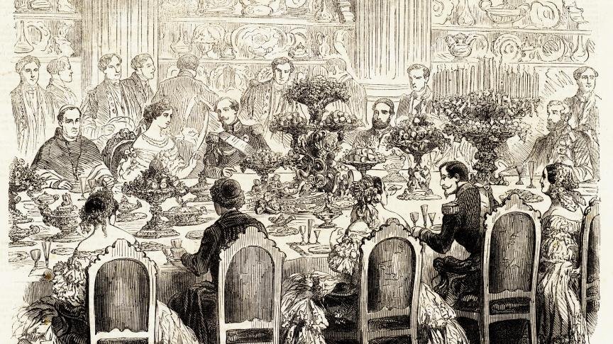 A la table de l'Empereur Napoléon III, service pour 12 personnes en porcelaine de Sèvres XIXe-photo-6