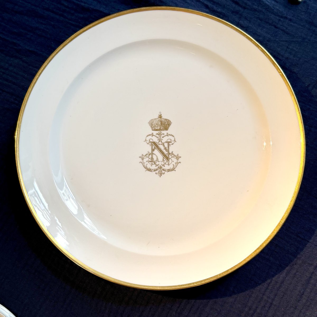 Soup Tureen From Emperor Napoleon III’s Table, 19th-century Sèvres Porcelain “service Des Bals”-photo-3