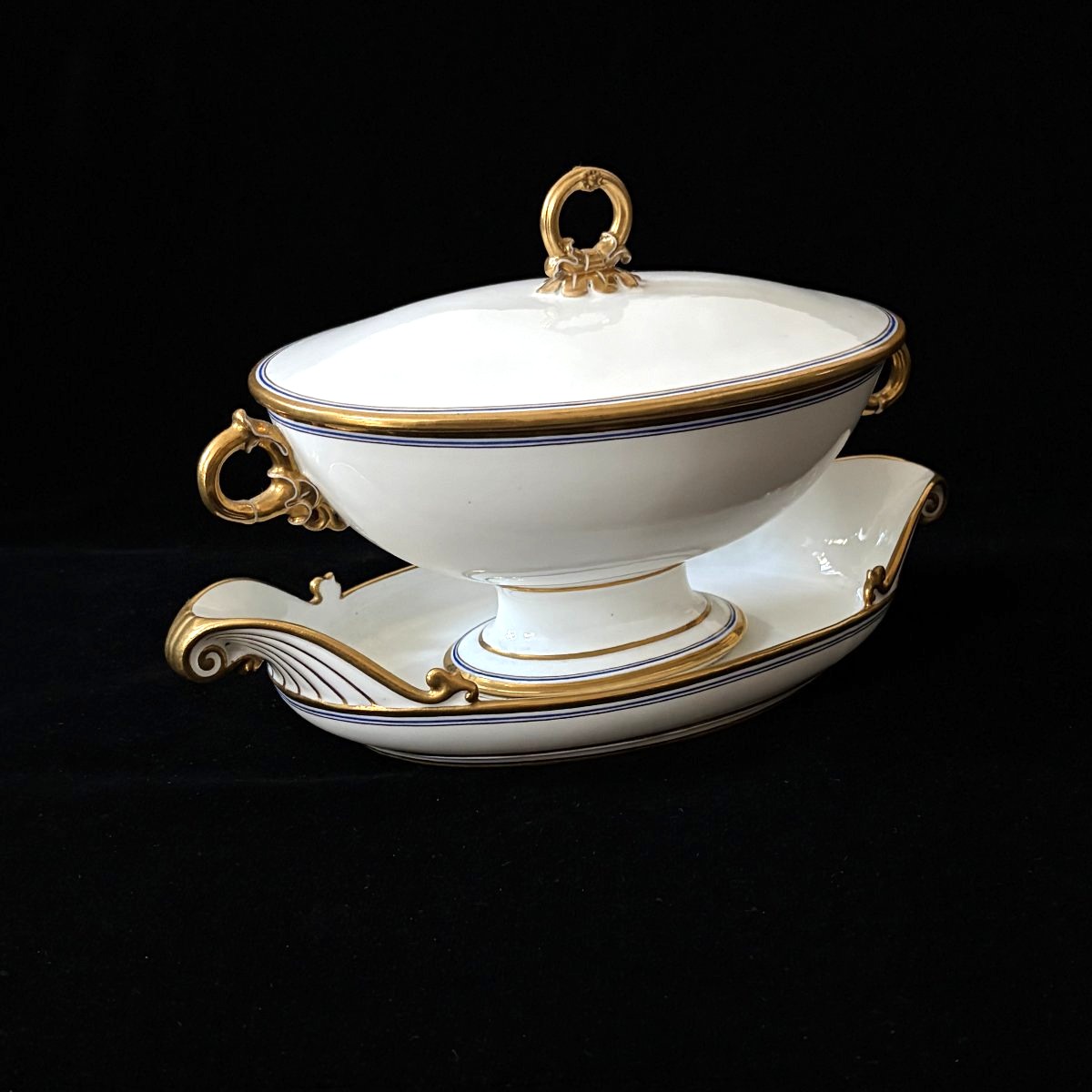 Sucrier en porcelaine de Sèvres - XIX époque Second Empire-photo-1