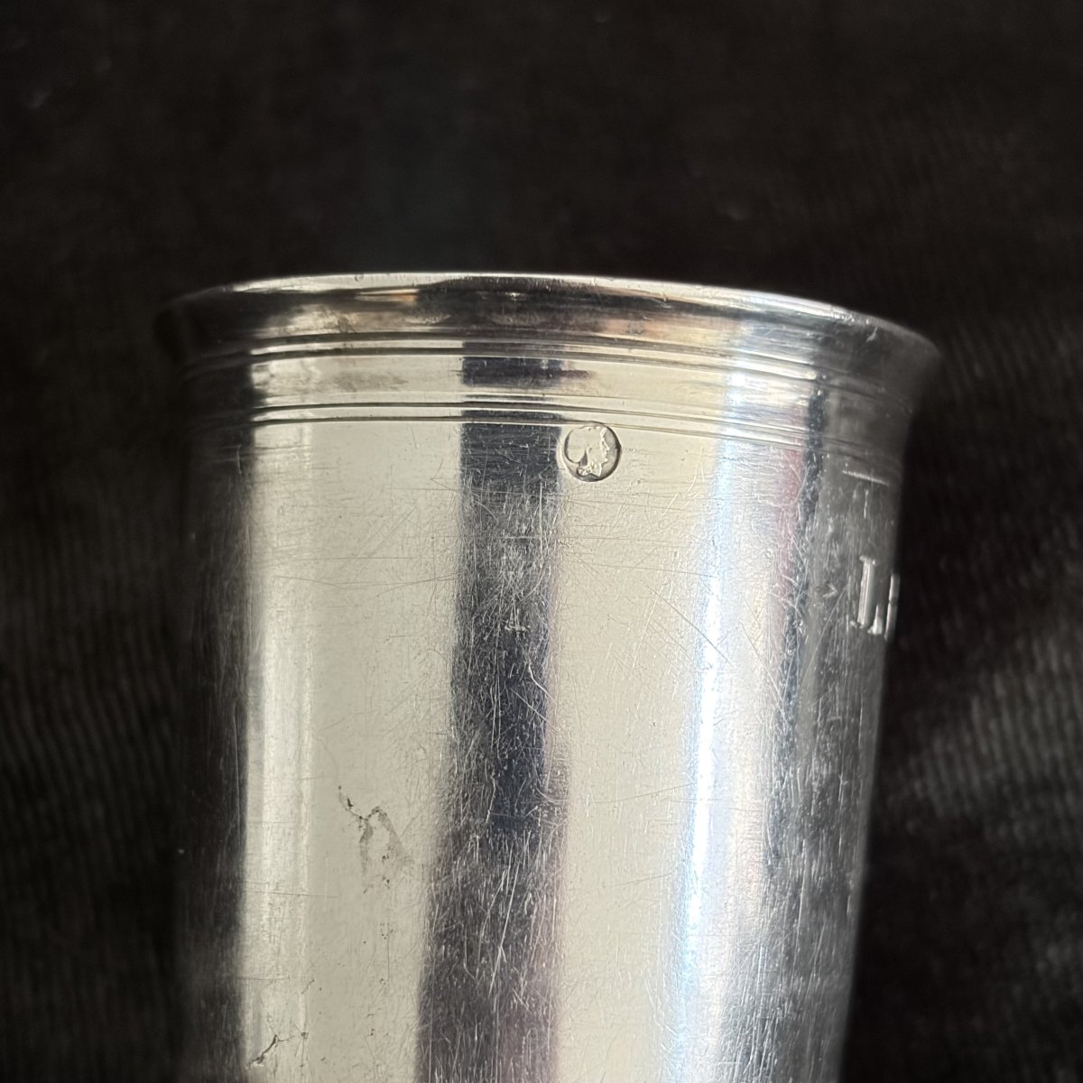 Six timbales monogrammées "L.P." en argent par Louis Tassin, époque Empire-photo-5