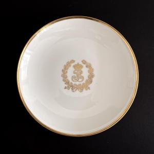 Sèvres - Coupelle du Service des Bals du roi Louis-Philippe au chiffre royal en porcelaine 
