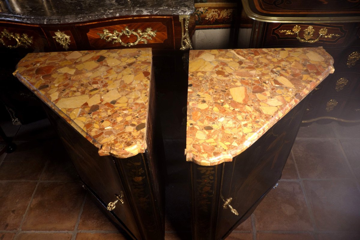 Pair Of European Varnish Corners Stamped Foureau-photo-2