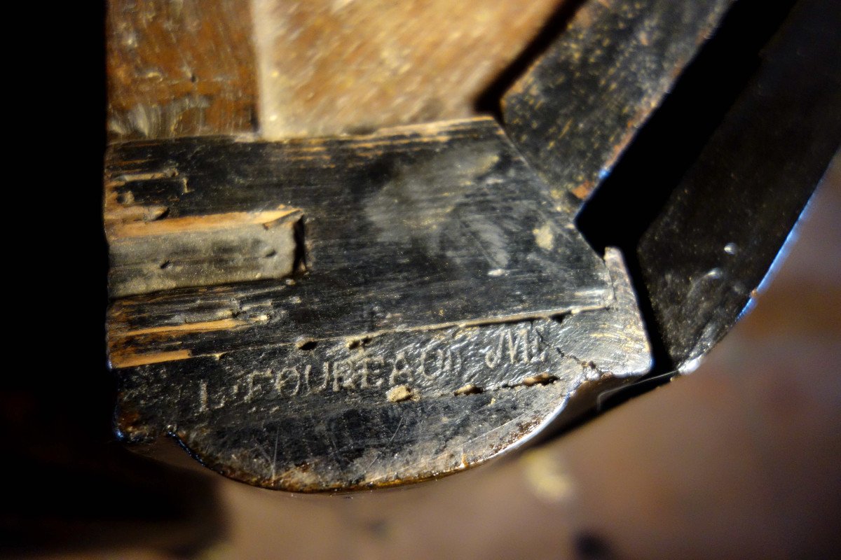 Pair Of European Varnish Corners Stamped Foureau-photo-7