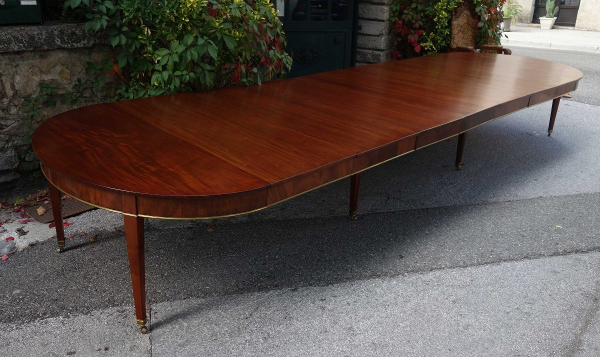 A Castle-sized Table In Flamed Mahogany, 5 Meters Long-photo-4