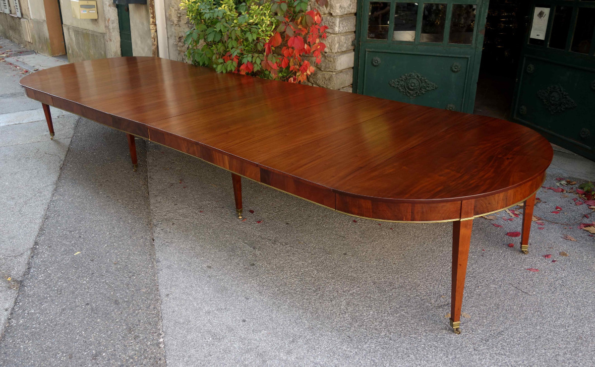 A Castle-sized Table In Flamed Mahogany, 5 Meters Long