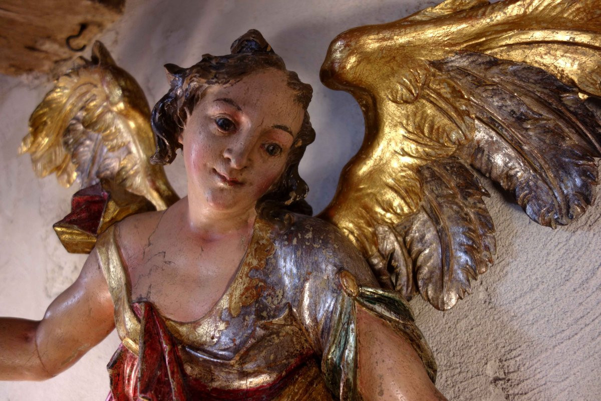 Statue Of The Archangel Gabriel In Gilded And Polychrome Wood-photo-1