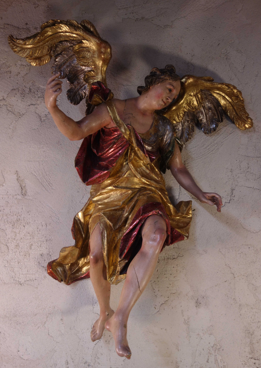 Statue Of The Archangel Gabriel In Gilded And Polychrome Wood