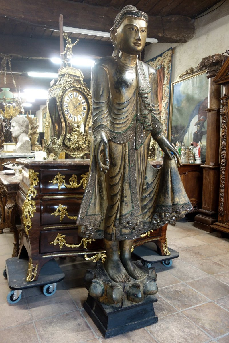 Important Bouddha Mandalay en bois sculpté, deux mètres environ-photo-4