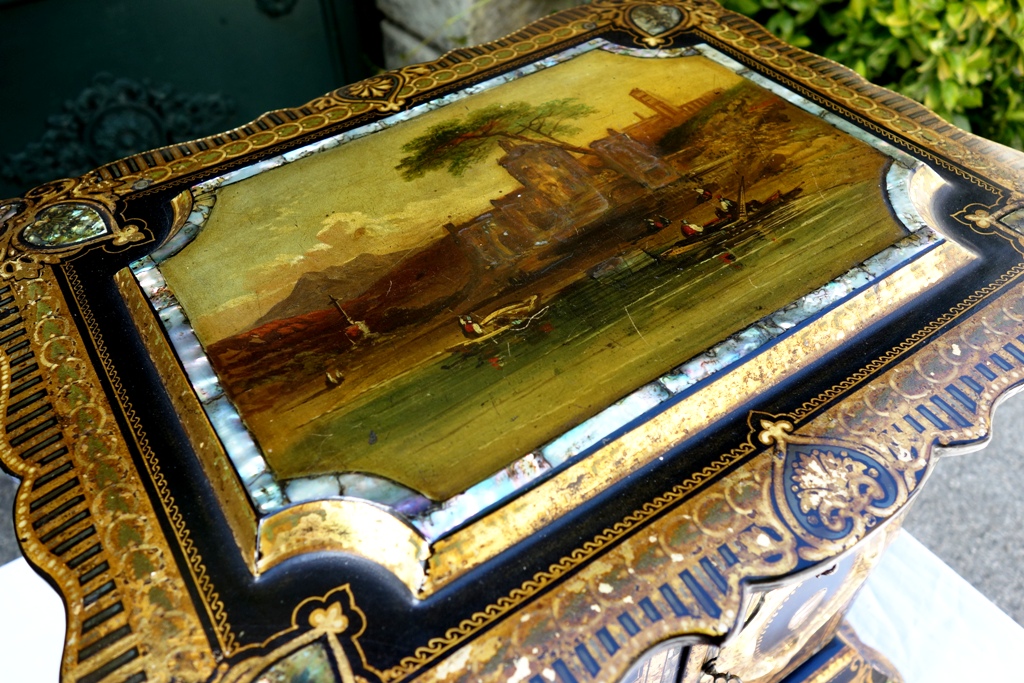 Cabinet Trip Lady With Inkstand-photo-1