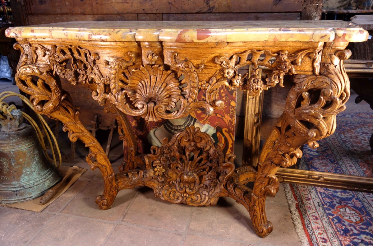 Console d’époque Régence en chêne clair, marbre brèche d’Alep