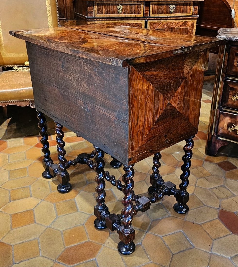 Bureau Mazarin d’alcôve à dessus brisé, époque Louis XIV-photo-1