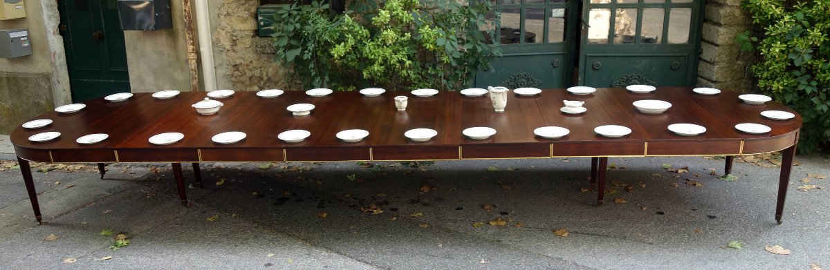 Mahogany Conference Table With A Border, 6 Meters-photo-4