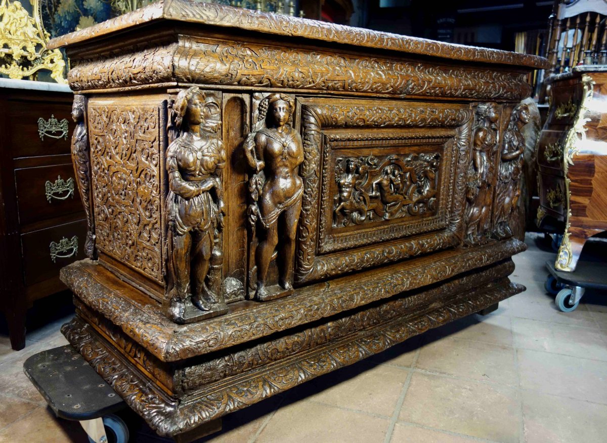 Grand Coffre Renaissance Aux Allégories Des Quatre Saisons-photo-4