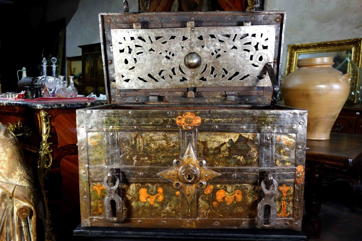 Nuremberg Polychromed Safe With Scenes Of Life, XVIIth-photo-2