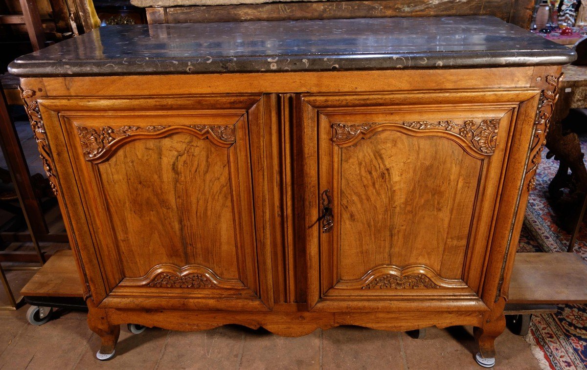 Lyonnais Hunting Buffet On Feet, Eighteenth