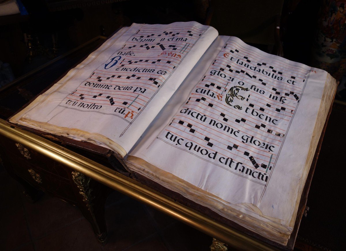 Grand antiphonaire de messe de 260 pages, daté 1736-photo-4