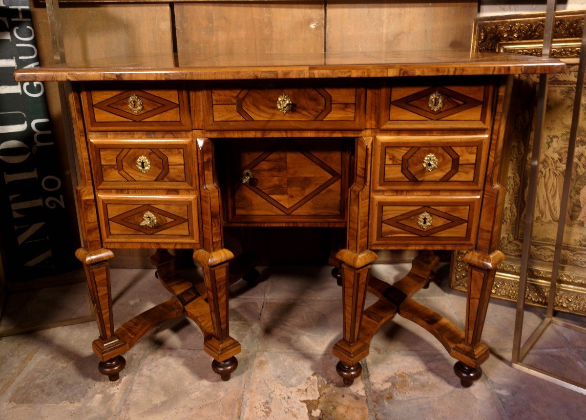 Mazarin Dauphinois Desk In Olive Marquetry, Louis XIV Period-photo-3