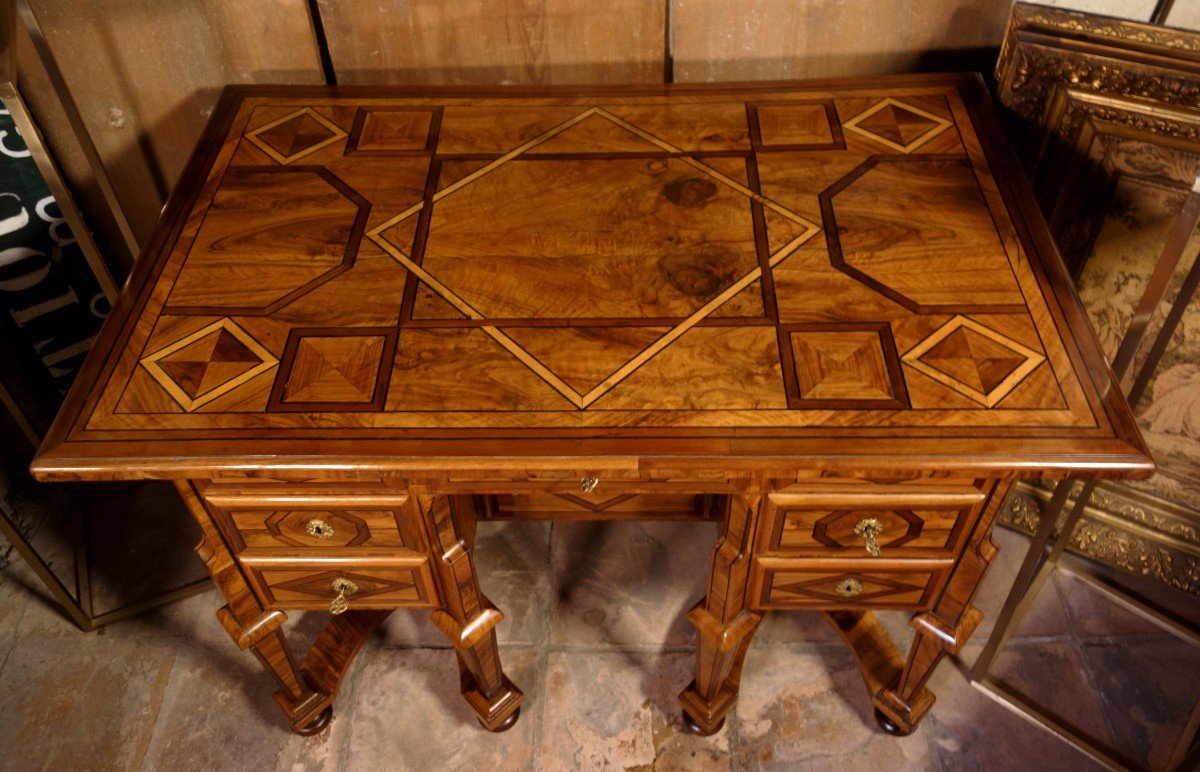 Mazarin Dauphinois Desk In Olive Marquetry, Louis XIV Period-photo-2