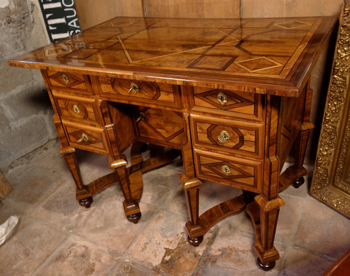 Mazarin Dauphinois Desk In Olive Marquetry, Louis XIV Period-photo-5