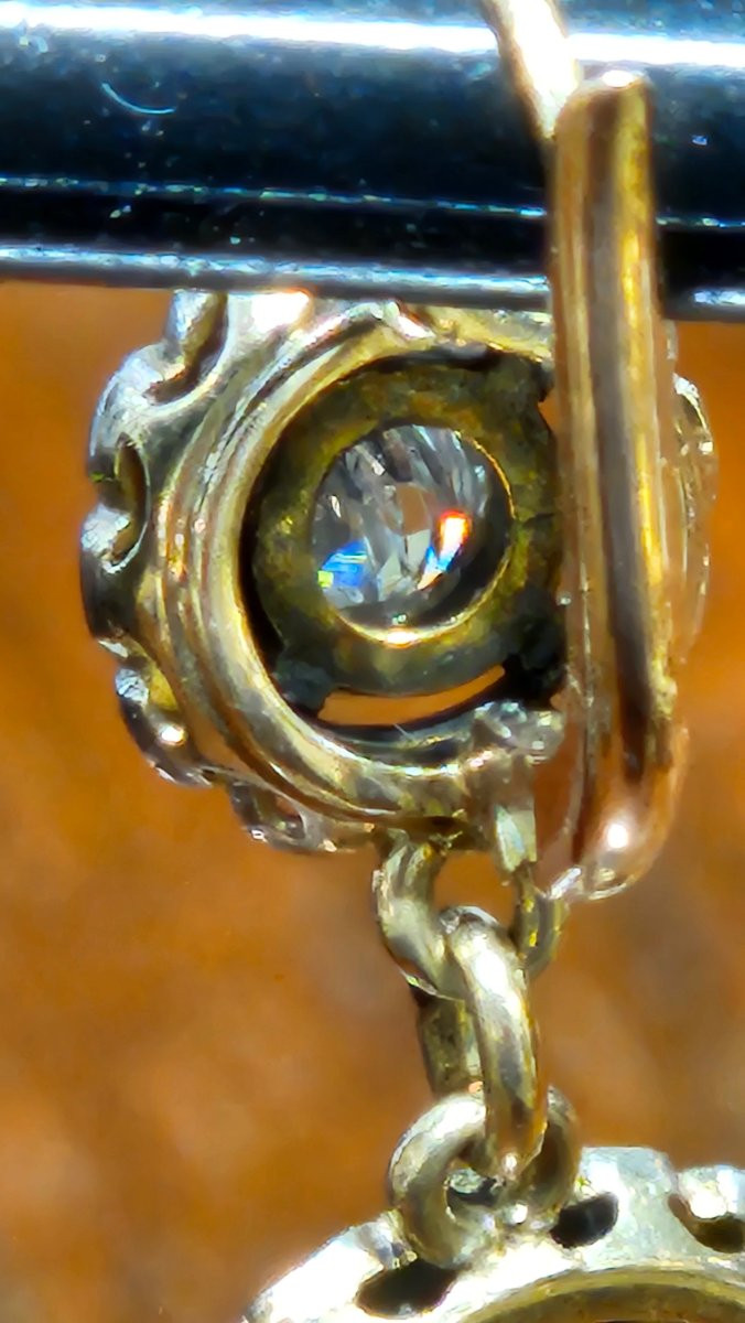 Boucles d'Oreilles Roses Antiques En Or Et Diamants -photo-1