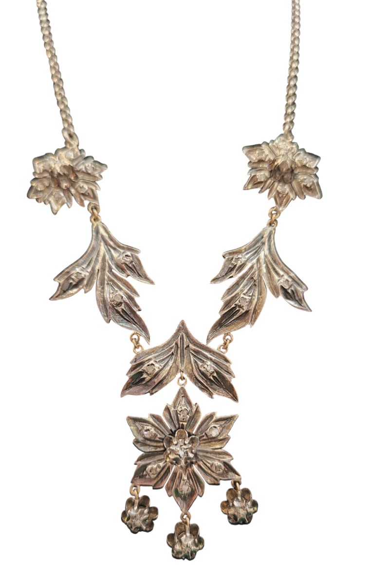 Collier en argent et or avec diamants roses du XIXe siècle 