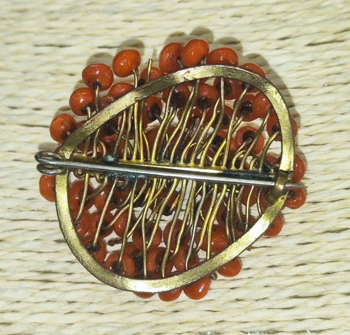 Broche en corail rouge du XIXe siècle-photo-2