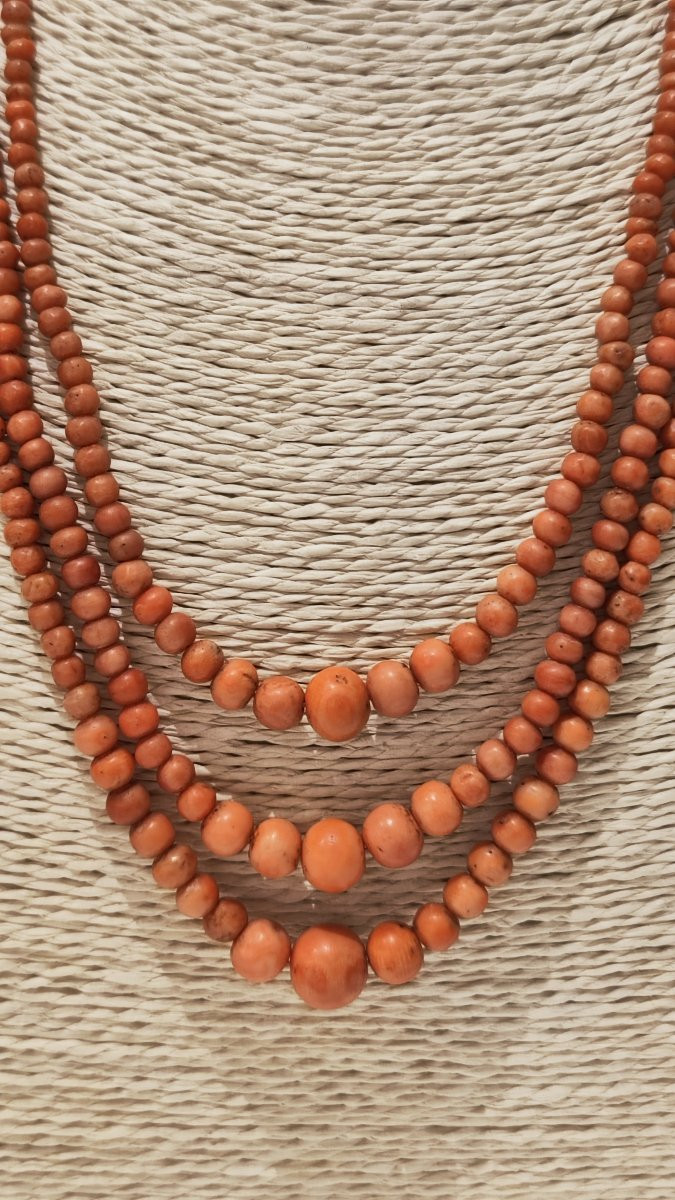 Collier à trois rangs de corail Sciacca, datant de la fin du XIXe siècle.-photo-4