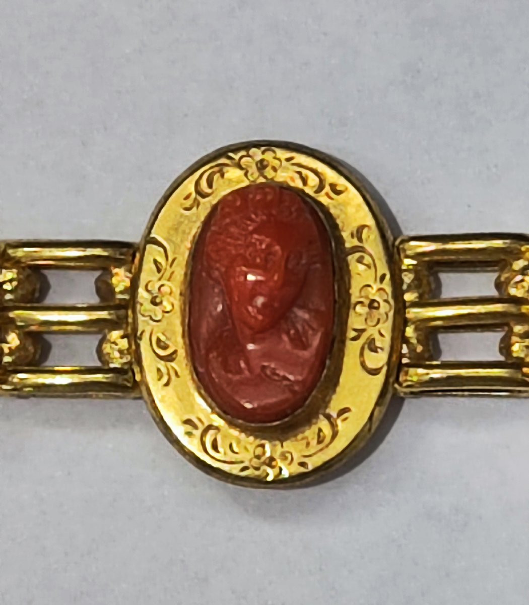 Antique 19th-century Victorian Bracelet With Coral Cameos-photo-2