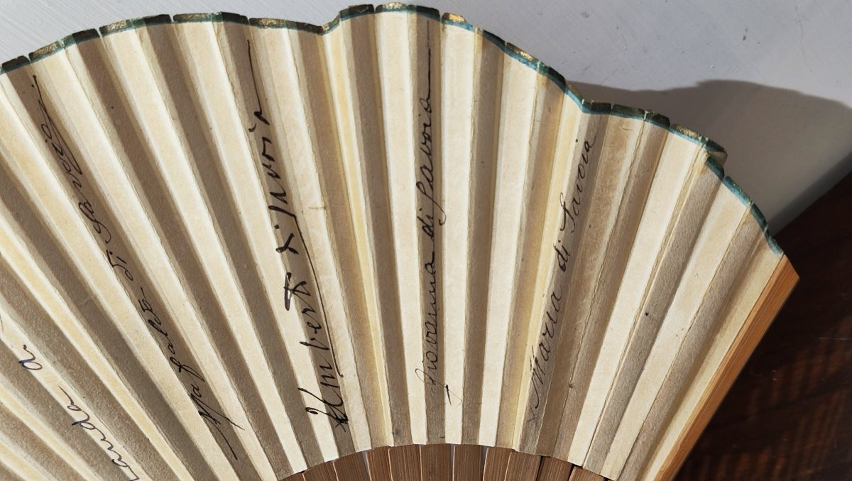 Éventail avec les autographes de Victor-Emmanuel III et de sa famille-photo-5