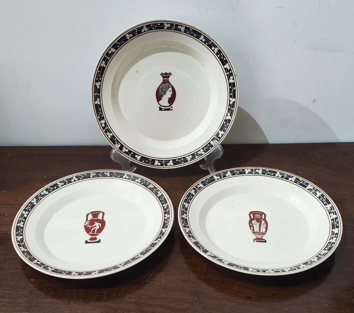 Assiettes Del Vecchio Napoli, XIXe siècle