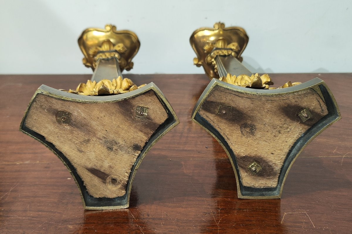 Paire de chandeliers en bronze de style Louis-Philippe, XIXe siècle-photo-1