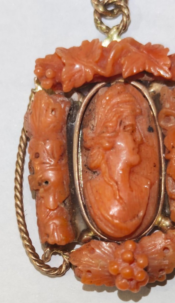 Antique Sciacca Coral Pendant, 19th Century -photo-1