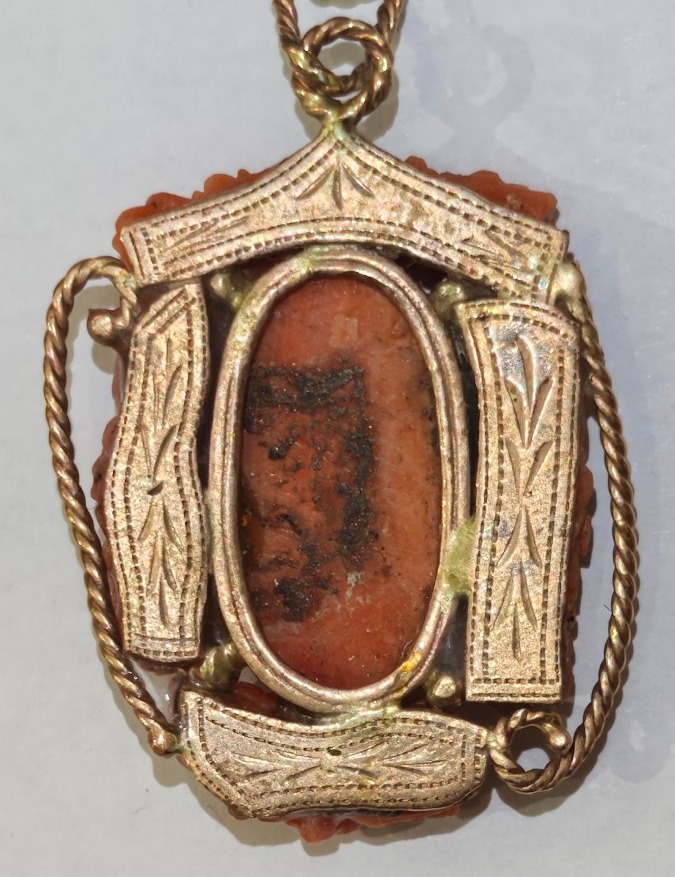 Antique Sciacca Coral Pendant, 19th Century -photo-3