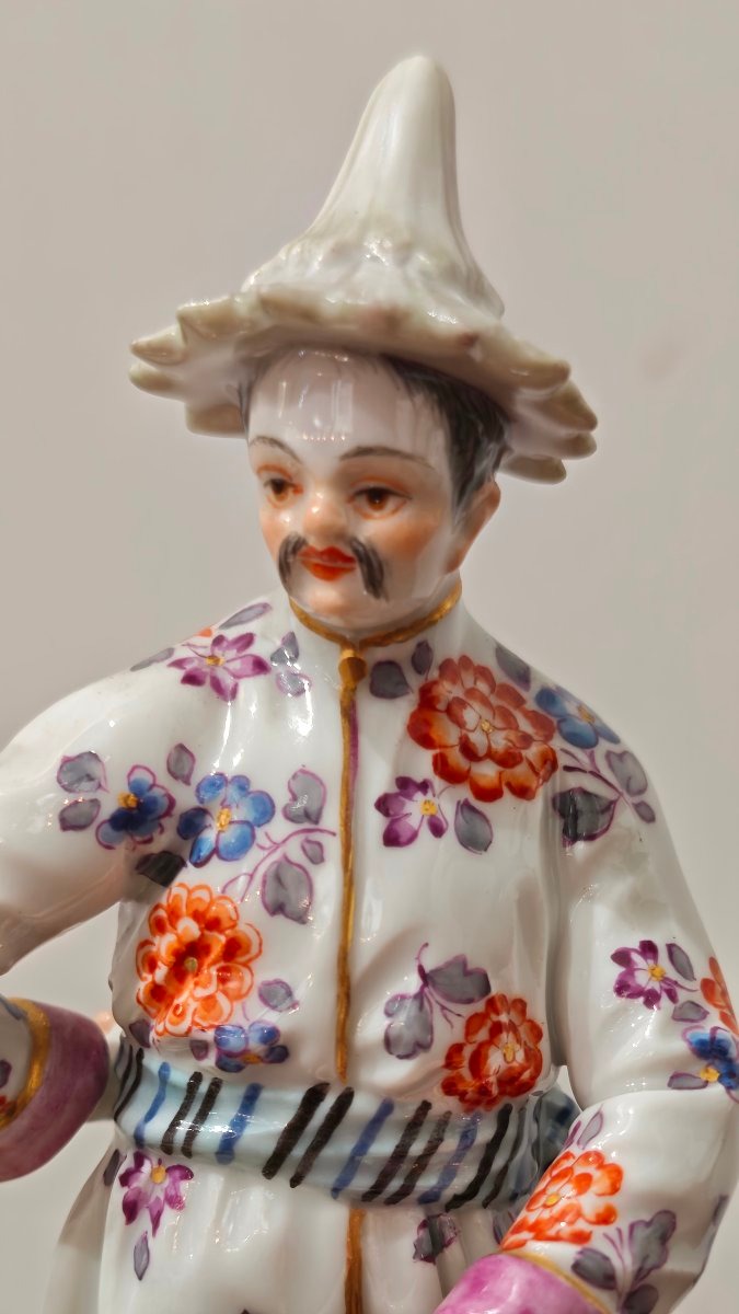 Figurine en porcelaine de Meissen « Homme japonais au vase »-photo-3