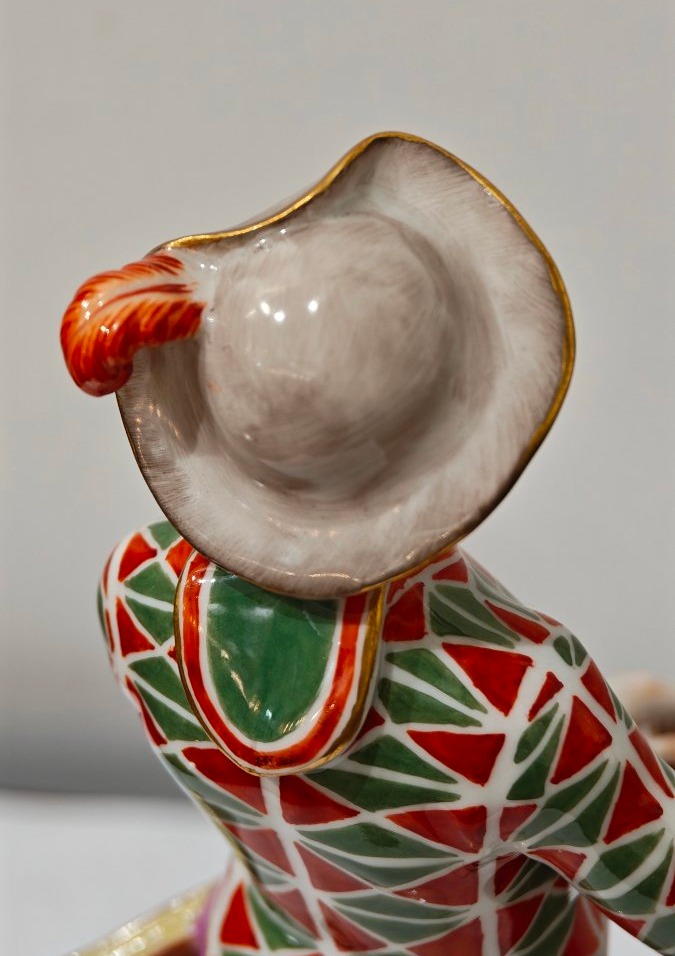 Meissen Painted Porcelain Statuette Of Harlequin With A Mask -photo-4