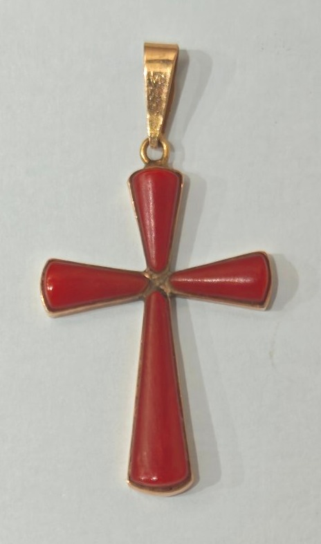 18k Gold Pendant Cross With Red Coral 